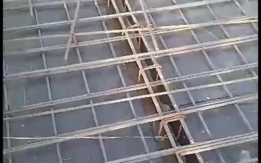 Structure — Reinforced concrete frames and slabs, set out and cast to the engineer's drawings.