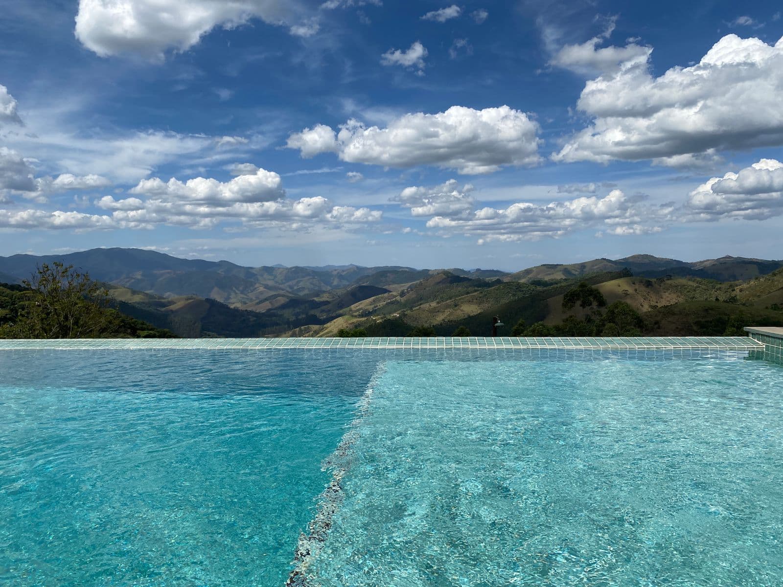 Aburi Hilltop Lodge: view 4