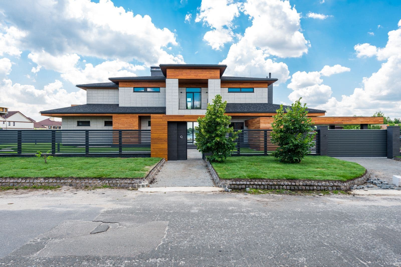 East Legon Residence: view 10