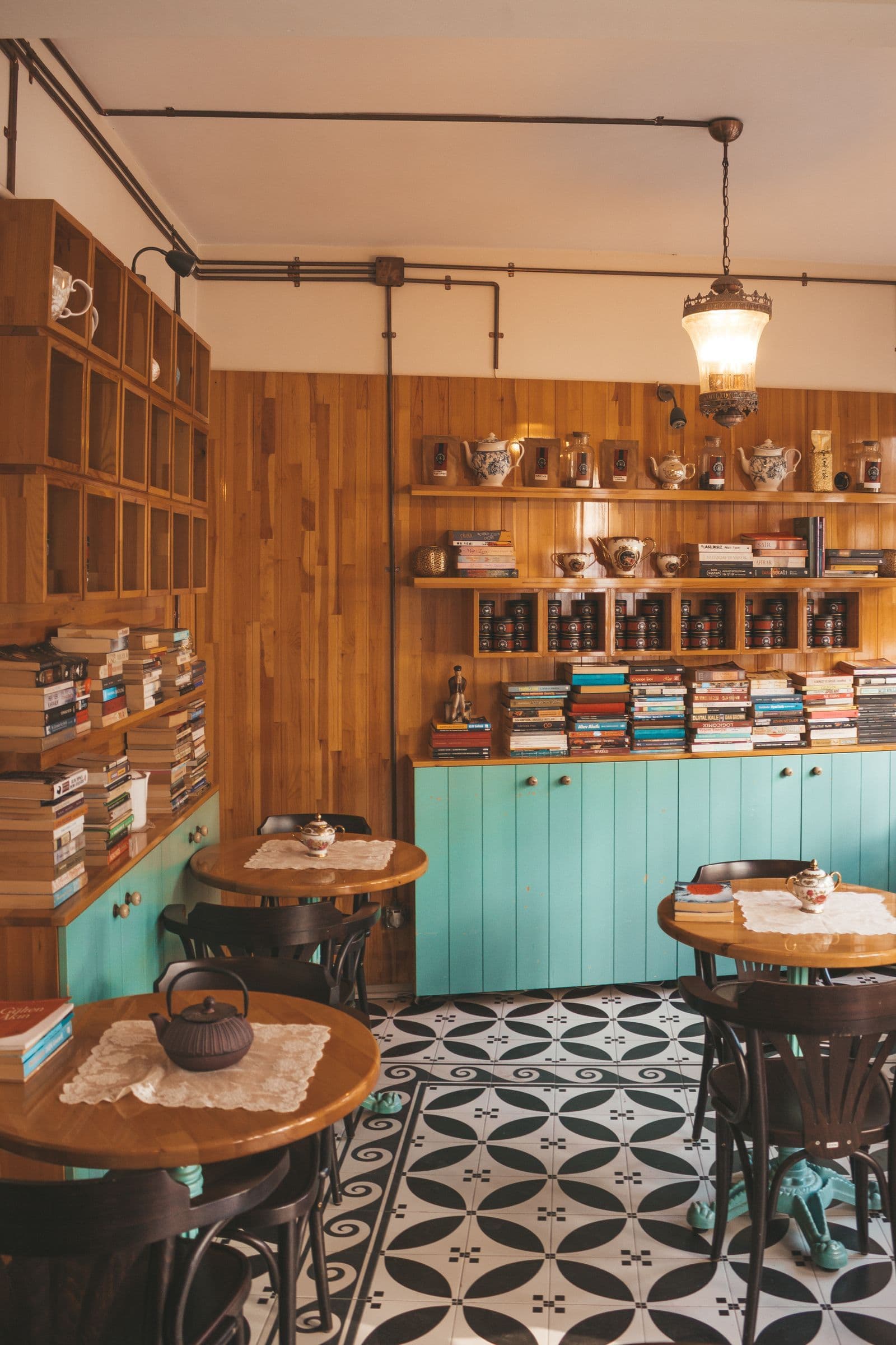Labone Café Fit-out: view 6