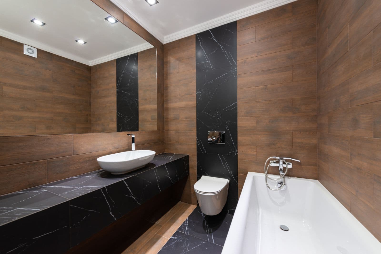 Ridge Villa Restoration: view 9